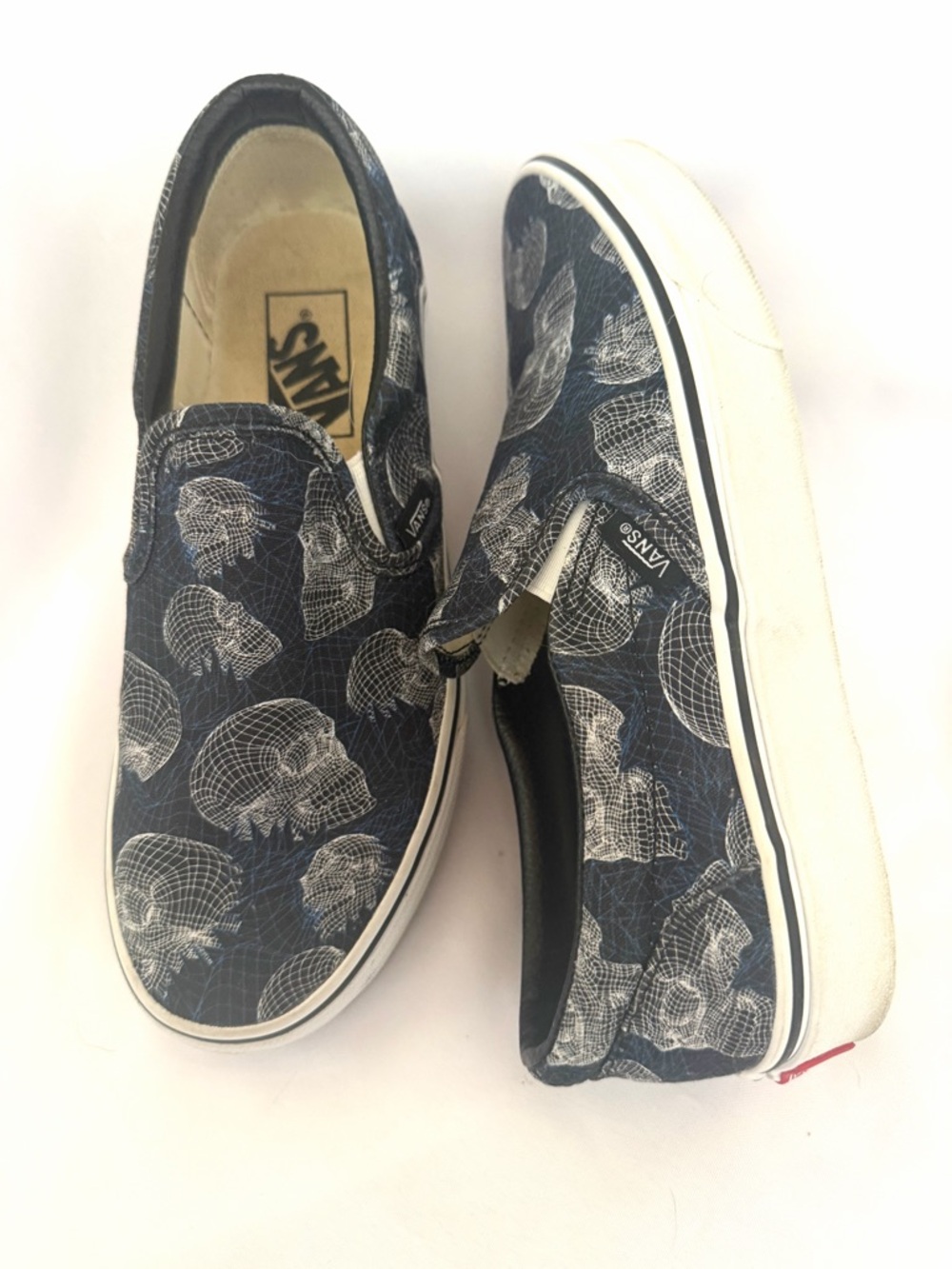 VANS Navy Slip-On Sneakers with White Skull Wireframe Print 5.5 M/ 7 W